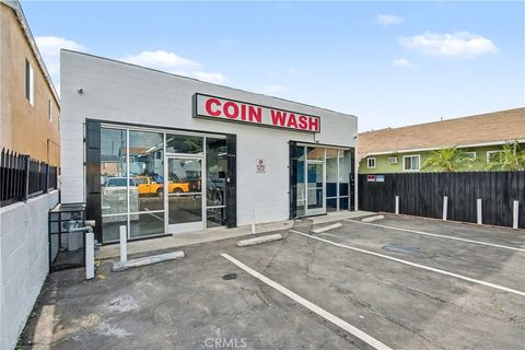 1480 E 56th Los Angeles CA 90011