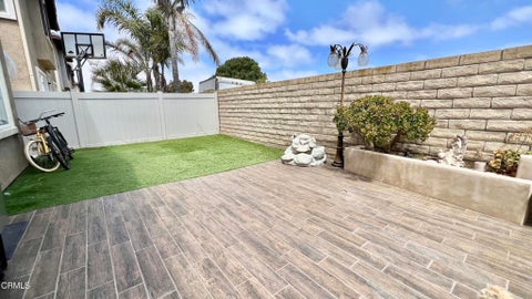 Tiny photo for 525 Dylan Drive #58, Oxnard, CA 93033 (MLS # V1-37550)
