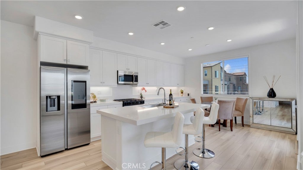 Properties 2 510 Bluegrass Way