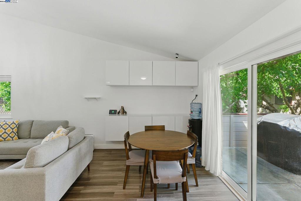 CIVIC TERRACE - Residential