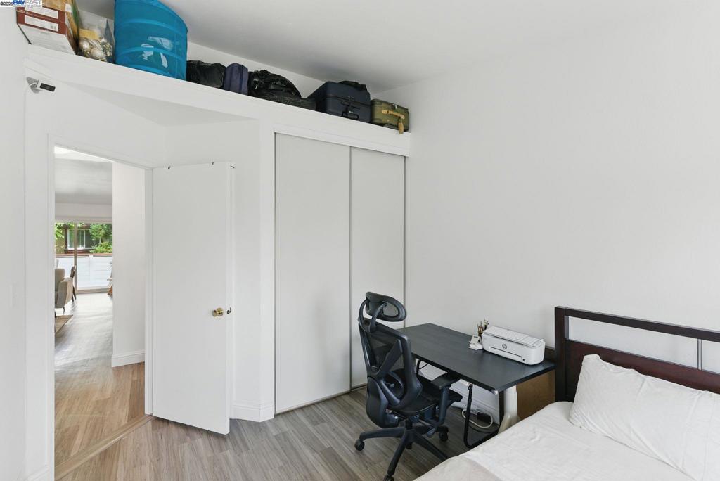 CIVIC TERRACE - Residential