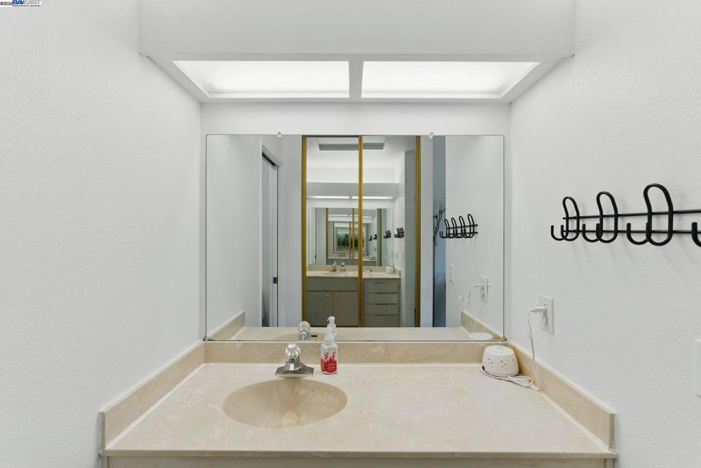 CIVIC TERRACE - Residential