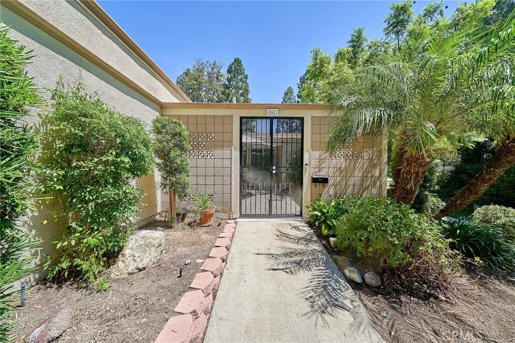 ***REMODELED 2 BED 2 BATH ATRIUM EXPADED "MADRID MODEL" UNIT WITH NEUTRAL TONE VINYL WATERPROOF FLOORING & RECESSED LIGHTING AND DUAL PANE WINDOWS THROUGHOUT THE HOME***UPGRADE WITH CENTRAL AIR & HEATING SYSTEM*** SMOOTH CEILING WITH CROWN MOLDING THROUGHOUT** KITCHEN IS UPDATED WITH CUSTOM WHITE CABINETS, QUARTZ COUNTER TOPS. SOLAR TUBES IN KITCHEN, LIVING ROOM, BOTH BEDROOMS, AND BATHROOMS TO BRING NATURAL LIGHT INSIDE. MORE LIGHTS FROM SKYLIGHTS IN DINING AREA. IN UNIT WASHER & DRYER IN HALLWAY CLOSET. MASTER BEDROOM WITH FULL MIRROR CLOSET & SHOWER IN MASTER BATHROOM. GUEST BEDROOM CAN BE OFFICE OR DEN WITH BARN SLIDING DOOR. CUSTOM FRONT DOOR WITH SCREEN & BIG WALL OF WINDOW IN LIVING ROOM. LARGE PRIVATE PATIO IN ENTRYWAY. COME & ENJOY THE QUIET & SERENE NEIGHBORHOOD WITH FULL AMENITIES. LAGUNA WOODS IS A RESORT LIVING STYLE COMPLEX. ONE OF THE BEST SENIOR COMMUNITIES IN ORANGE COUNTY. COMMUNITY OFFERS 2 PROFESSIONAL GOLF COURSES, ONE 27-HOLE AND A 9-HOLE PAR 3 EXECUTIVE COURSE, SECURITY GATES (24/7), 3 FITNESS CENTERS, 10 TENNIS COURTS, 5 POOLS, EQUESTRIAN CENTER, PERFORMING ARTS THEATRE, 7 CLUB HOUSES, LIBRARY, OVER 250 SOCIAL CLUBS AND ACTIVITIES. THE SHOPPING AREAS, RESTAURANTS, AND MEDICAL FACILITIES ARE NEARBY. MUST SEE THIS SUPERB HOME!!