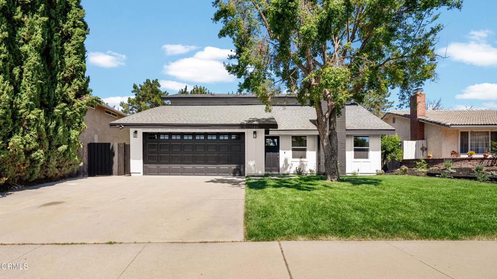 Photo of 2283 Northpark Street, Thousand Oaks, CA 91362 (MLS # V1-35416)