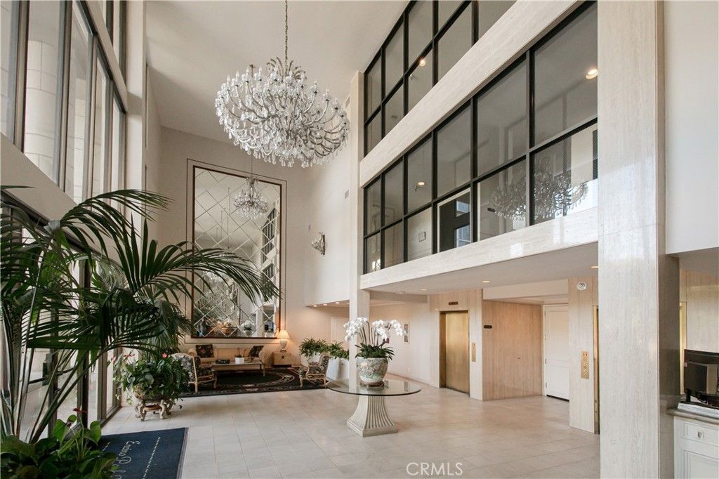 Photo of 4949 Genesta Avenue #308, Encino, CA 91316 (MLS # SR25248445)