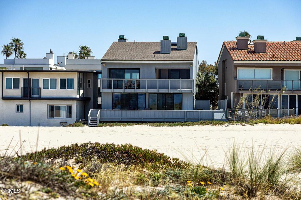 Oxnard, California, 93035, United States, 3 Bedrooms Bedrooms, ,4 BathroomsBathrooms,Residential,Active,2041521