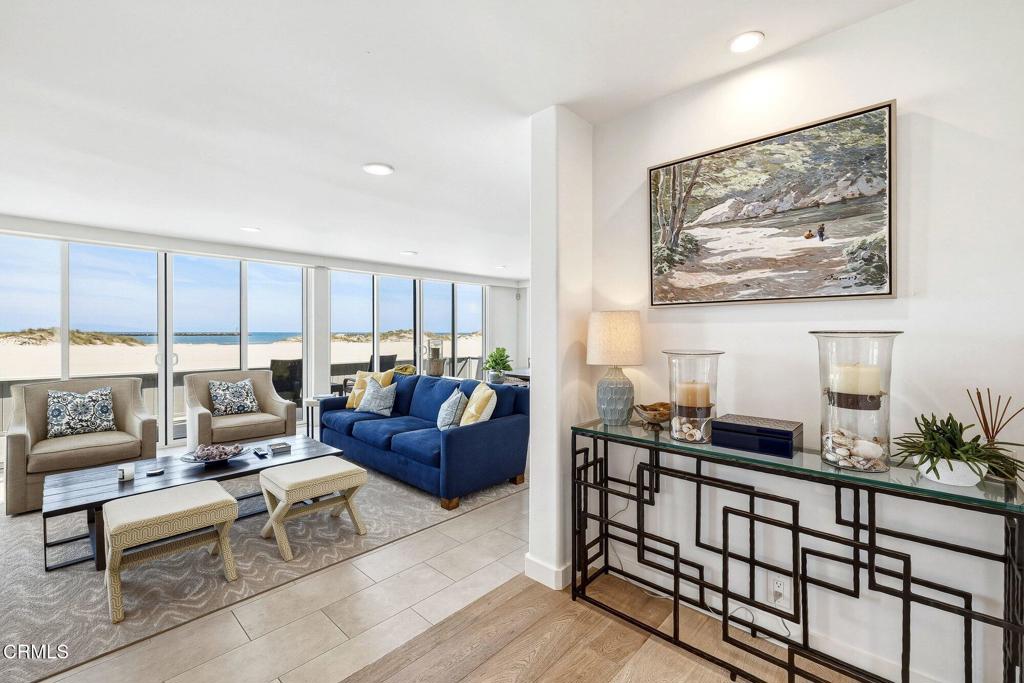 Oxnard, California, 93035, United States, 3 Bedrooms Bedrooms, ,4 BathroomsBathrooms,Residential,Active,2041521