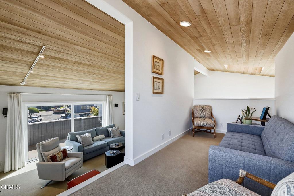 Oxnard, California, 93035, United States, 3 Bedrooms Bedrooms, ,4 BathroomsBathrooms,Residential,Active,2041521