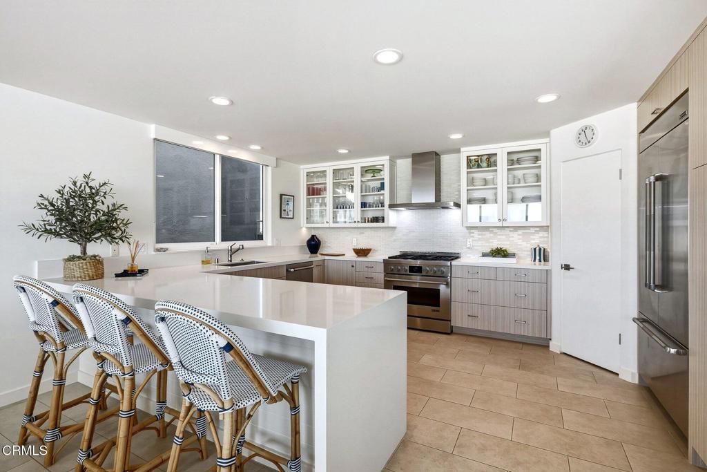 Oxnard, California, 93035, United States, 3 Bedrooms Bedrooms, ,4 BathroomsBathrooms,Residential,Active,2041521