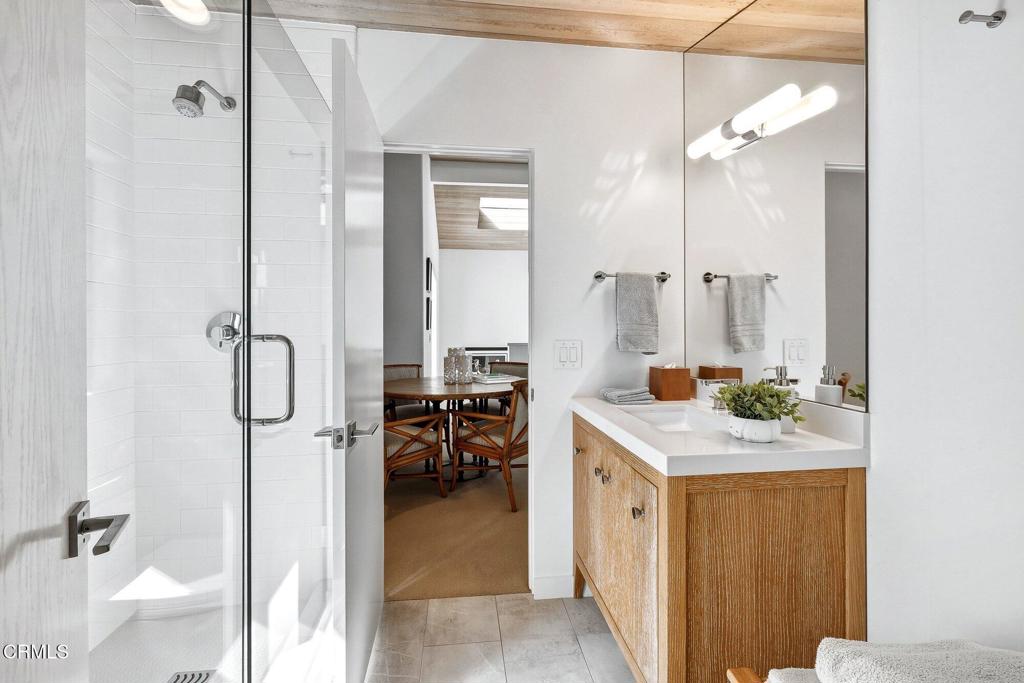 Oxnard, California, 93035, United States, 3 Bedrooms Bedrooms, ,4 BathroomsBathrooms,Residential,Active,2041521