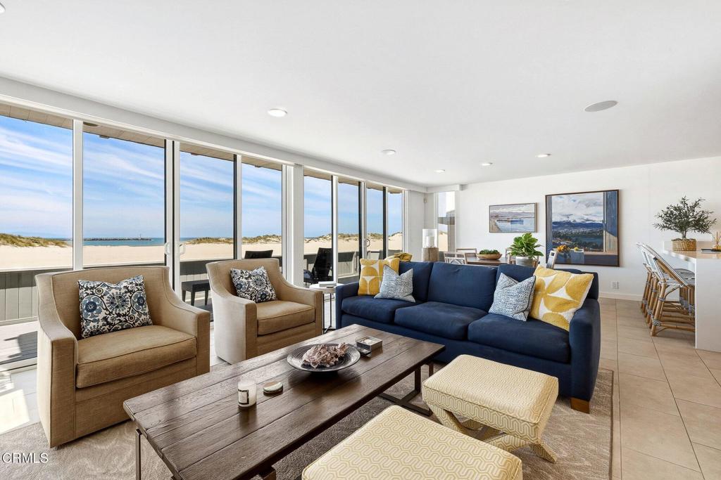 Oxnard, California, 93035, United States, 3 Bedrooms Bedrooms, ,4 BathroomsBathrooms,Residential,Active,2041521