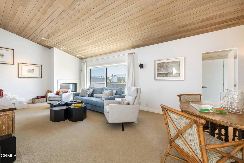 Oxnard, California, 93035, United States, 3 Bedrooms Bedrooms, ,4 BathroomsBathrooms,Residential,Active,2041521