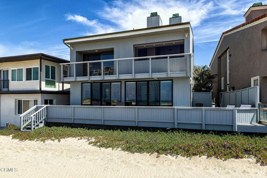 Oxnard, California, 93035, United States, 3 Bedrooms Bedrooms, ,4 BathroomsBathrooms,Residential,Active,2041521