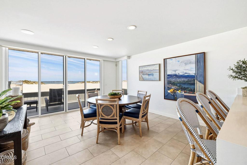 Oxnard, California, 93035, United States, 3 Bedrooms Bedrooms, ,4 BathroomsBathrooms,Residential,Active,2041521
