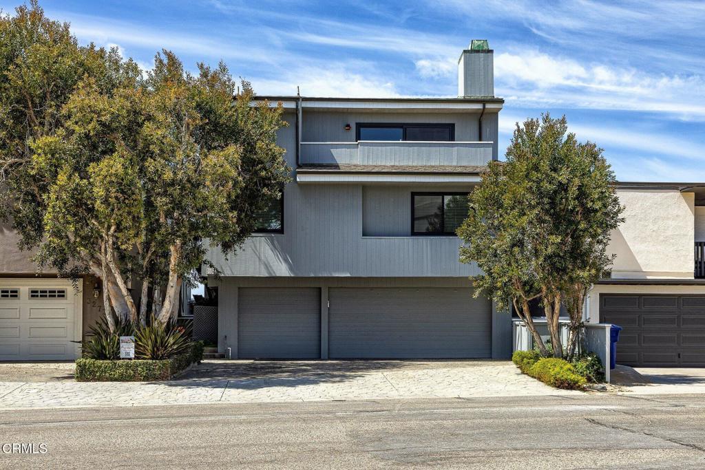 Oxnard, California, 93035, United States, 3 Bedrooms Bedrooms, ,4 BathroomsBathrooms,Residential,Active,2041521
