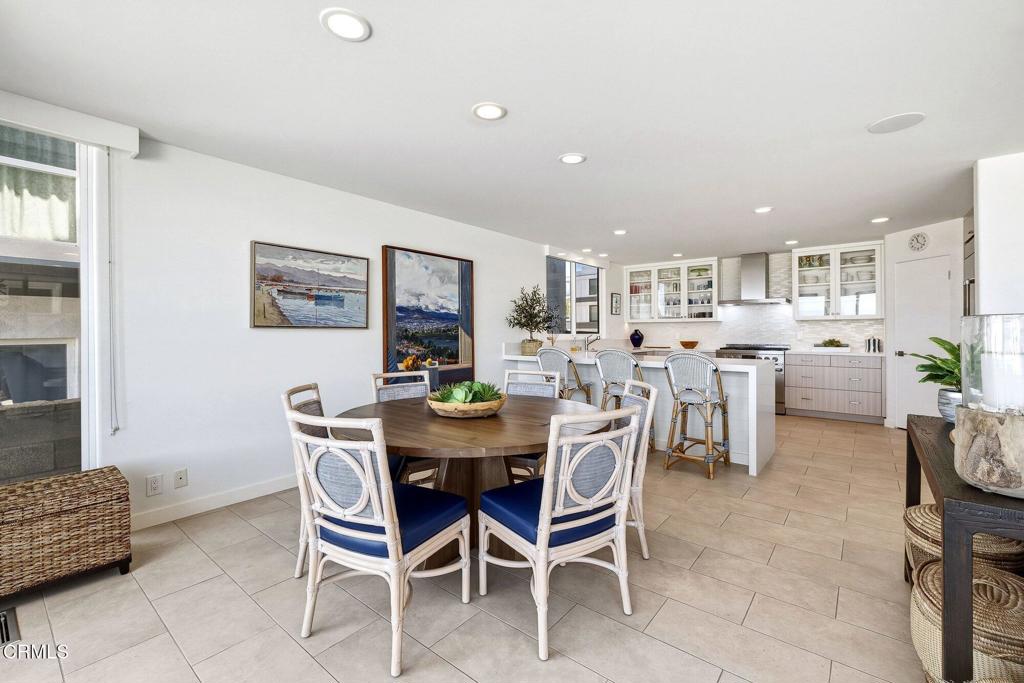 Oxnard, California, 93035, United States, 3 Bedrooms Bedrooms, ,4 BathroomsBathrooms,Residential,Active,2041521