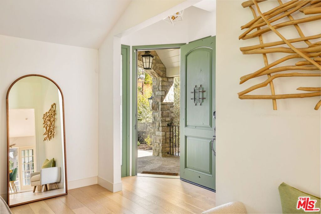 14664 Valley Vista Boulevard