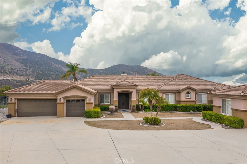 23894 Trail Duster Court