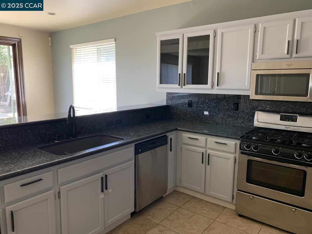 DISCOVERY  BAY - Residential
