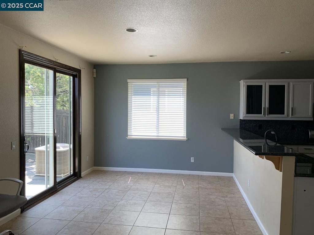 DISCOVERY  BAY - Residential