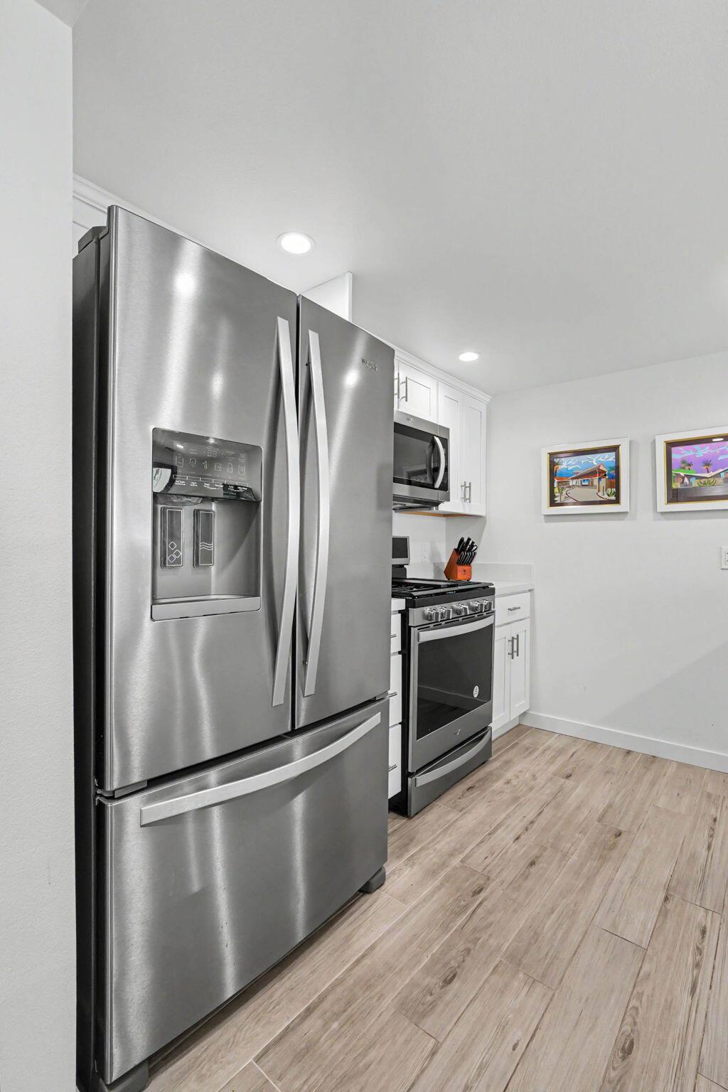 1725 N Via Miraleste 2121