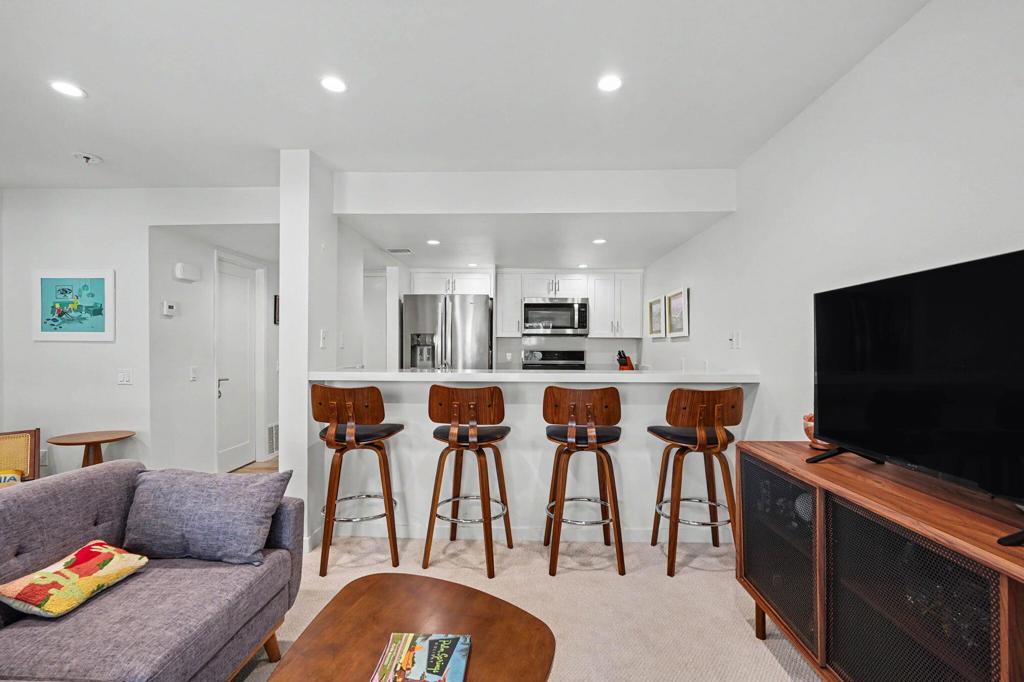 1725 N Via Miraleste 2121
