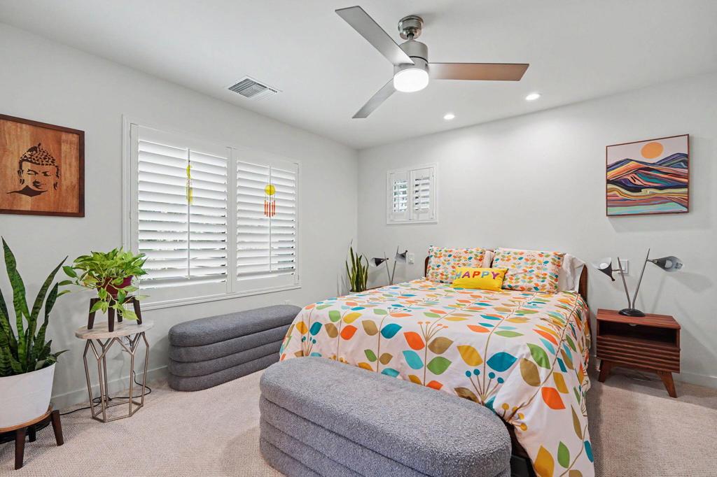 1725 N Via Miraleste 2121