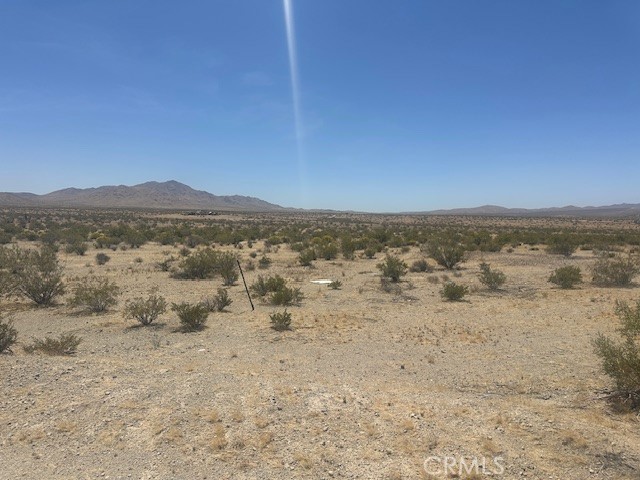 3.131 Acres of vacant land - Zoned Residential - Centrally located near Barstow, Helendale, Apple Valley and Victorville! Seller may be willing to carry with 50% downpayment.
GPS Coordinates: 34.761451 -117.216933