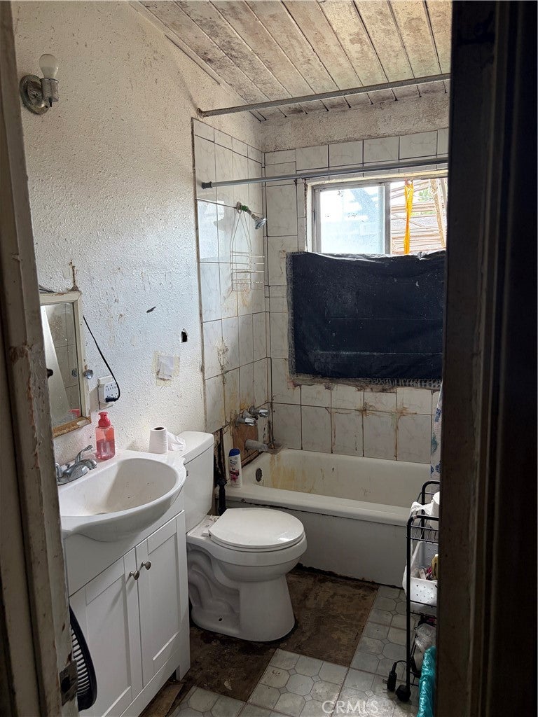18402 E Nearfield