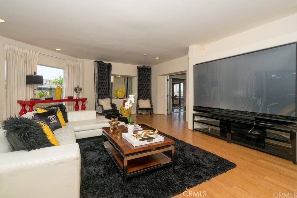 2301 Irvine