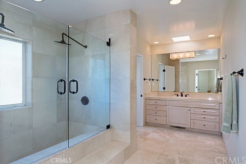 Newport Heights (NEWH) - Residential Lease