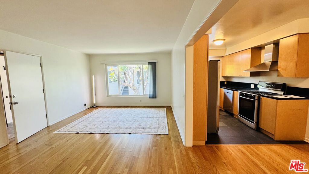 912 6th Street