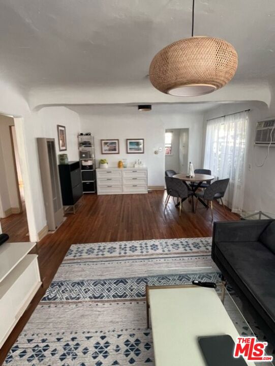 4354 Coolidge Avenue