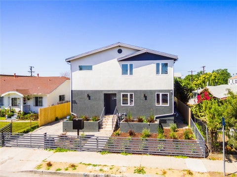 Photo of 1739 Longwood Avenue, Los Angeles, CA 90019 (MLS # BB26218634)