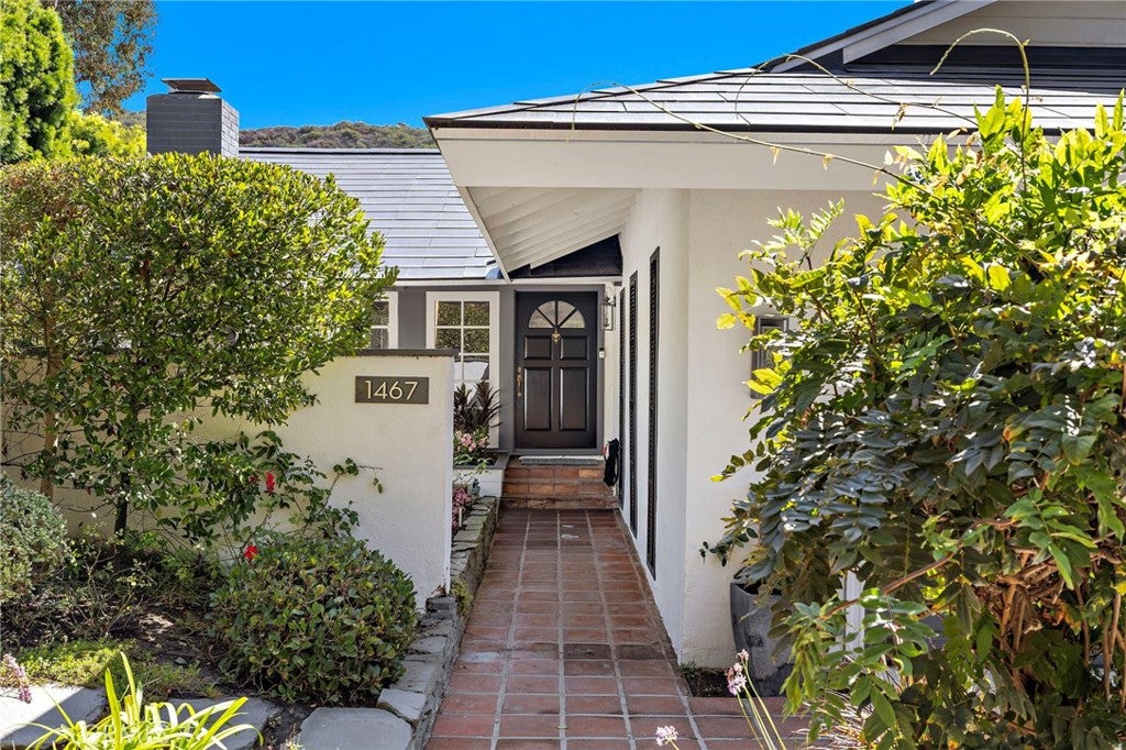 1467 Regatta Road