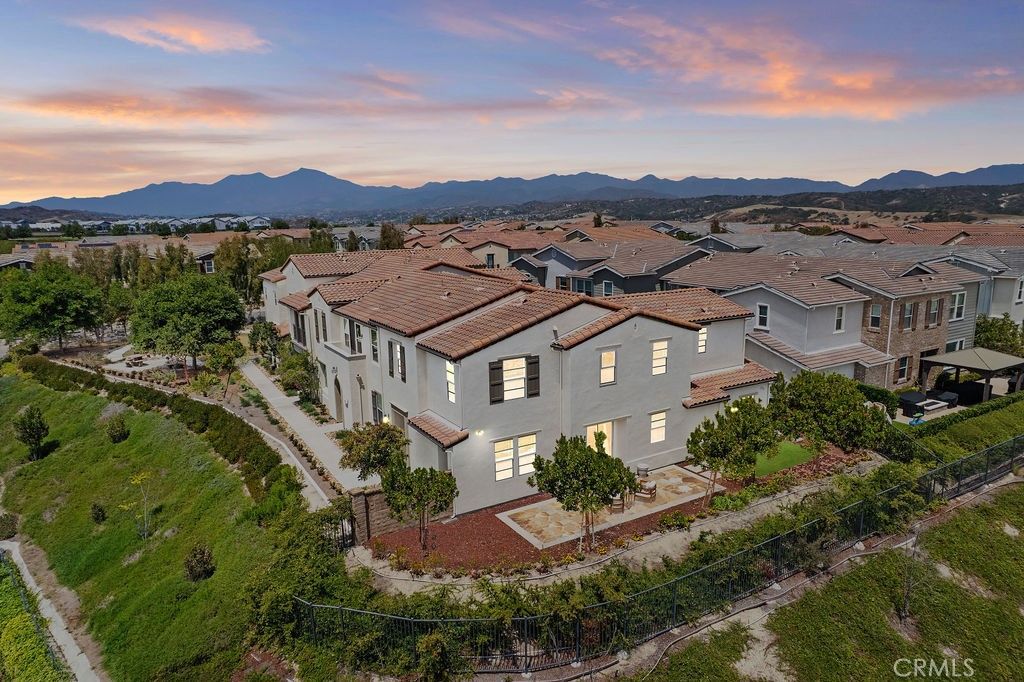 Photo of 10 Jaripol CIR, Rancho Mission Viejo, CA 92694 (MLS # OC26109272)