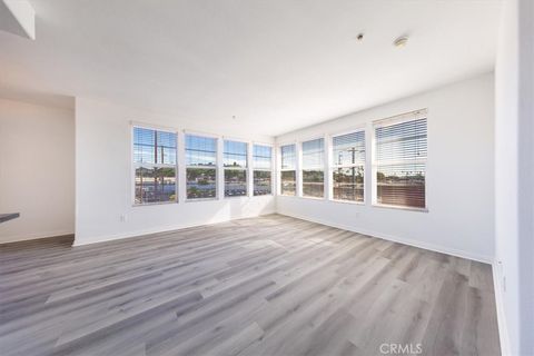 Photo of 360 W Avenue 26 Ave #419, Los Angeles, CA 90031 (MLS # SR26011243)