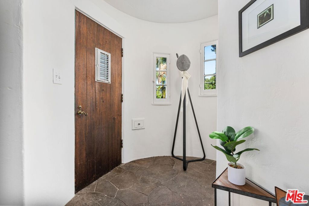 Photo of 3188 Atwater Avenue, Los Angeles, CA 90039 (MLS # 25612427)
