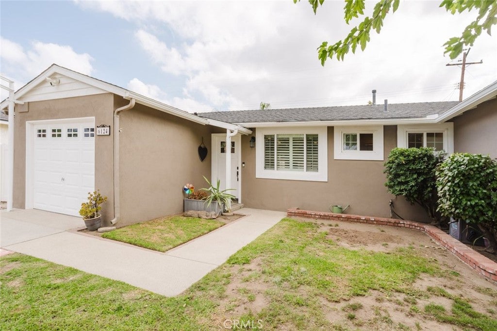 6124 N Fairvale Drive