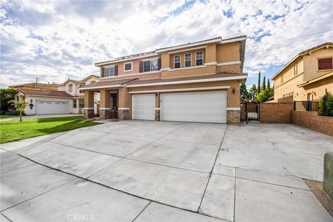 Photo of 6861 Rio Grande Dr, Eastvale, CA 91752 (MLS # PW25247074) Photo of 6861 Rio Grande Dr, Eastvale, CA 91752 (MLS # PW25247074)