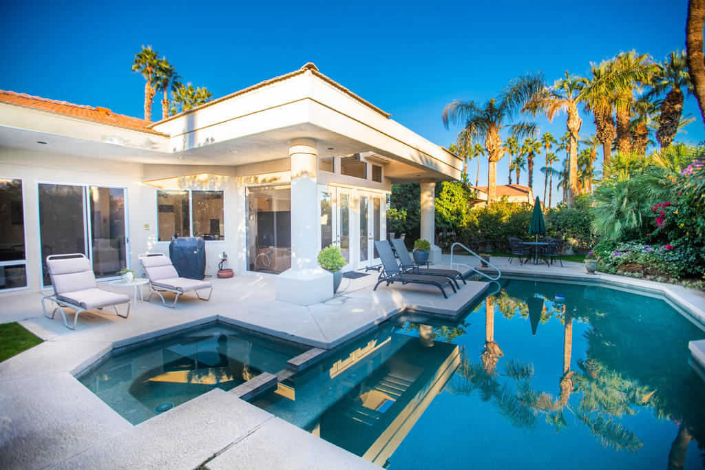 Desert Horizons C.C. - Residential Lease