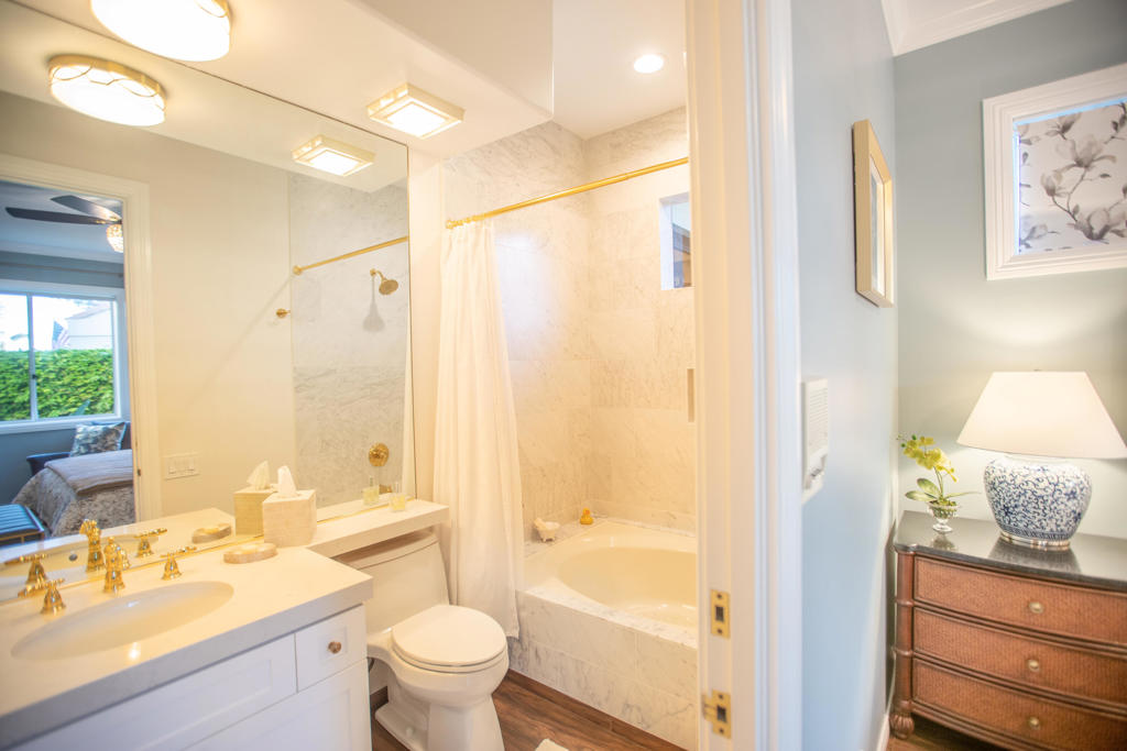 Desert Horizons C.C. - Residential Lease