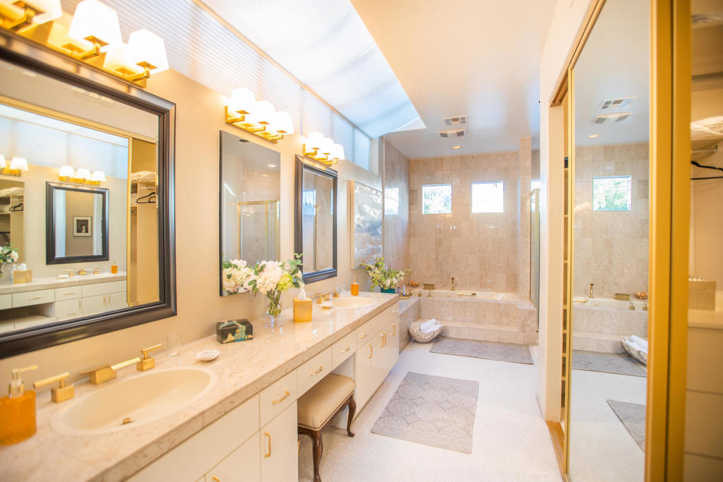 Desert Horizons C.C. - Residential Lease