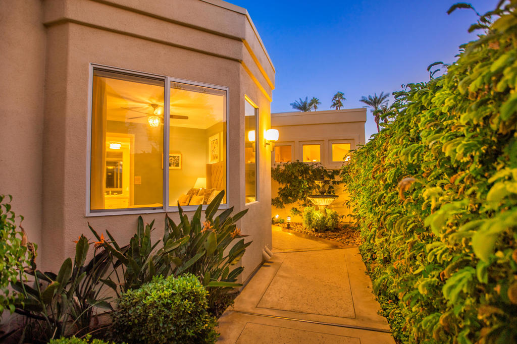 Desert Horizons C.C. - Residential Lease