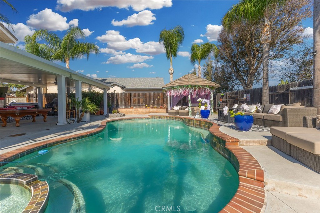 Corona - Residential