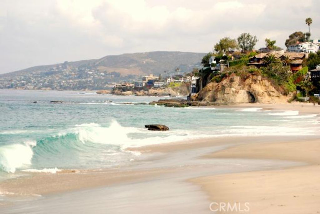 Photo of 115 Blue Lagoon, Laguna Beach, CA 92651 (MLS # LG26060170)