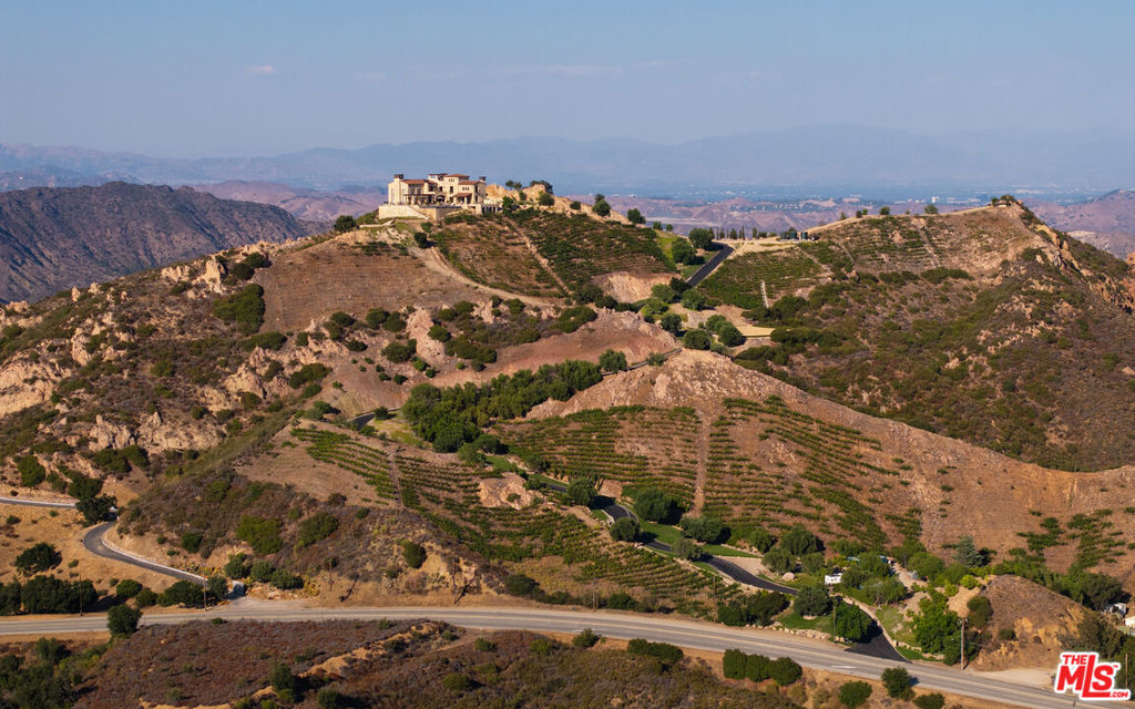 340 N Kanan Dume Road