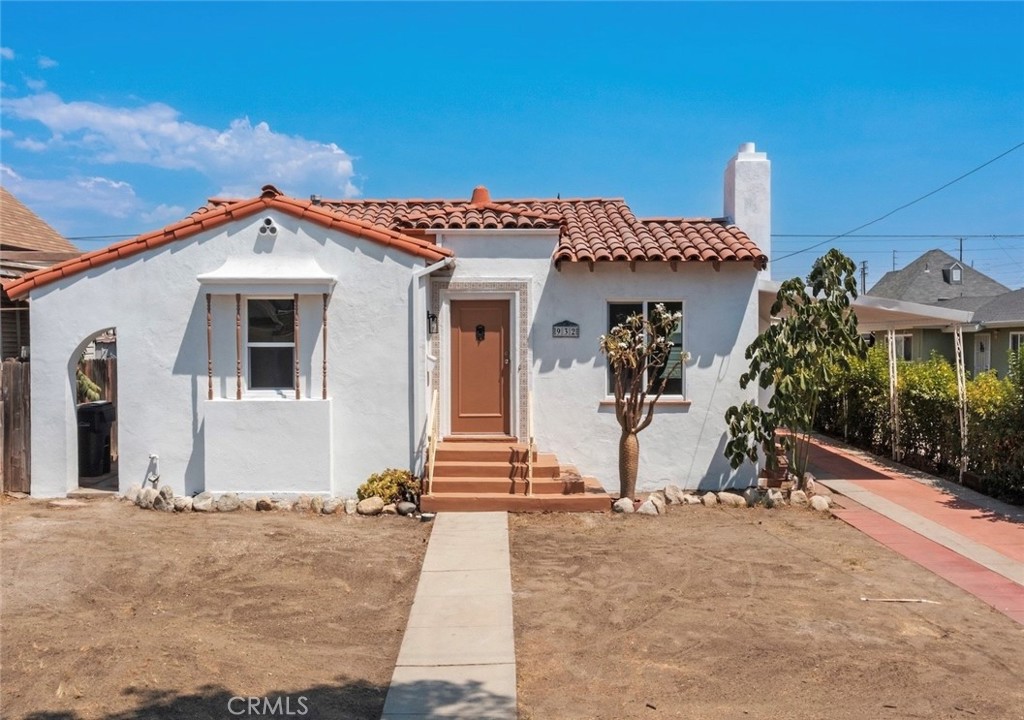 Charming Spanish-Style Retreat with Modern Upgrades in Prime Redlands Location
Discover the perfect blend of timeless charm and contemporary comfort in this beautifully renovated Spanish-style home, just minutes from Downtown Redlands, the University of Redlands, and upscale dining. Featuring 3 spacious bedrooms, 2 stylishly updated bathrooms, plus a versatile bonus basement room, this property offers both functionality and character.
Step inside to find brand-new windows, newer central A/C, elegant new flooring, and a spacious open layout ideal for everyday living and entertaining. The expansive backyard is a true highlight, with endless possibilities - including potential ADU development - along with a cozy fire pit area perfect for hosting friends and family under the stars.
From its prime location to its modern upgrades and investment potential, this home is an opportunity you won't want to miss .