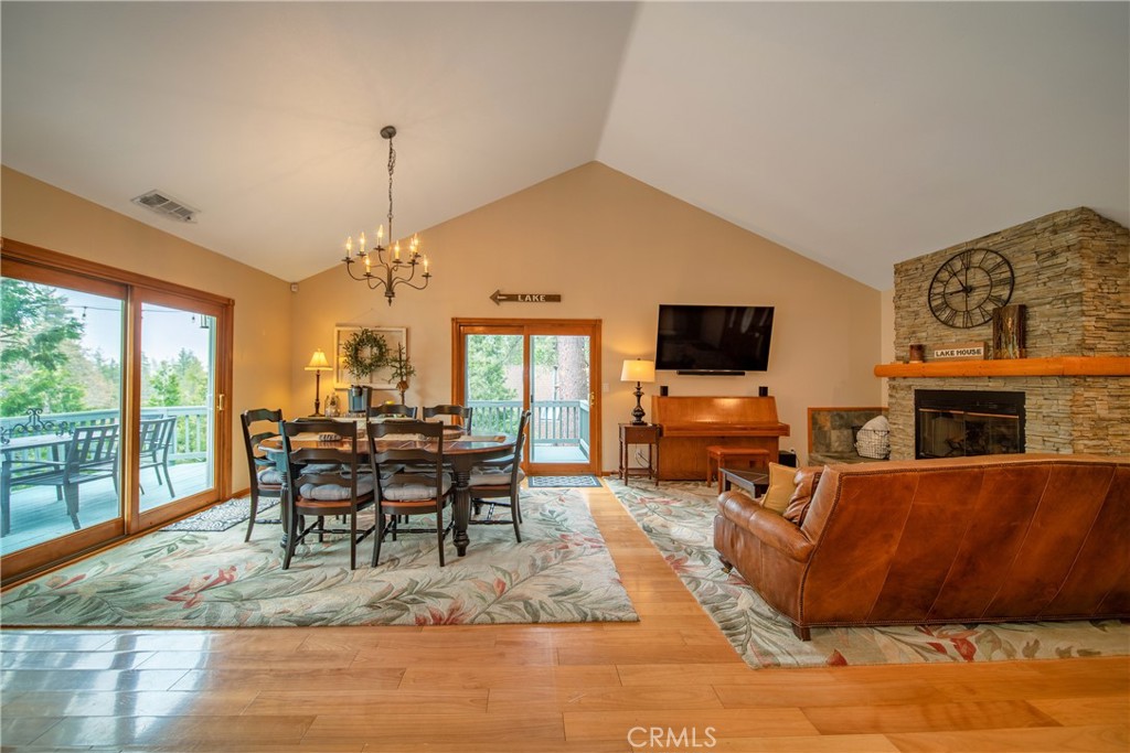 27391 Cottonwood Lane
