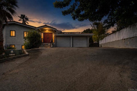 Photo of 1228 Tower Drive, Vista, CA 92083 (MLS # NDP2606464)